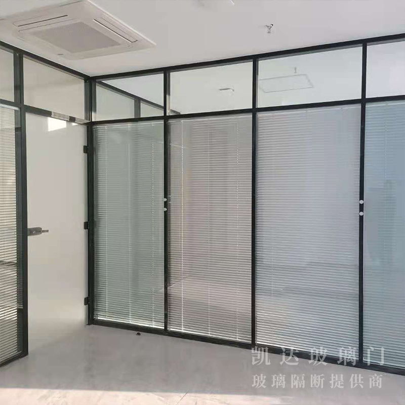 隔斷工程地止，山鋼新天地1012室