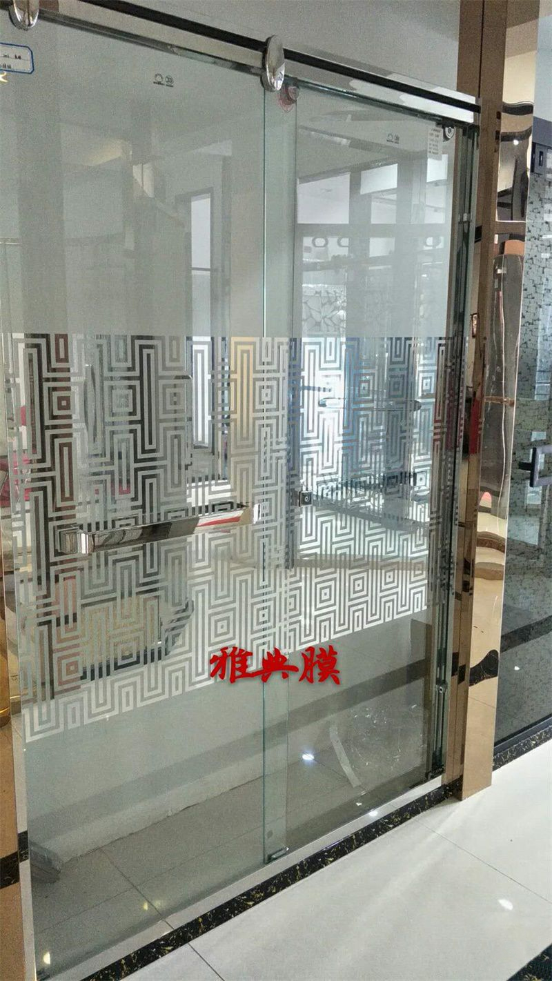 選擇濟(jì)南玻璃門(mén)時(shí)記住以下4個(gè)優(yōu)勢(shì)