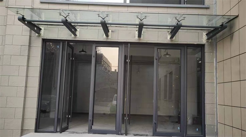 濟(jì)南鋼化玻璃有什么優(yōu)勢(shì)?