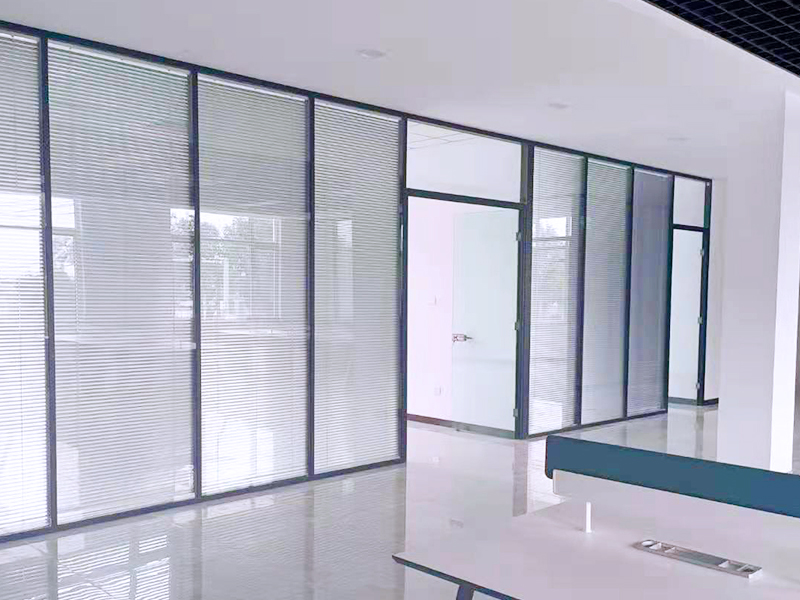 分享玻璃隔斷設計要點及價格分析內容